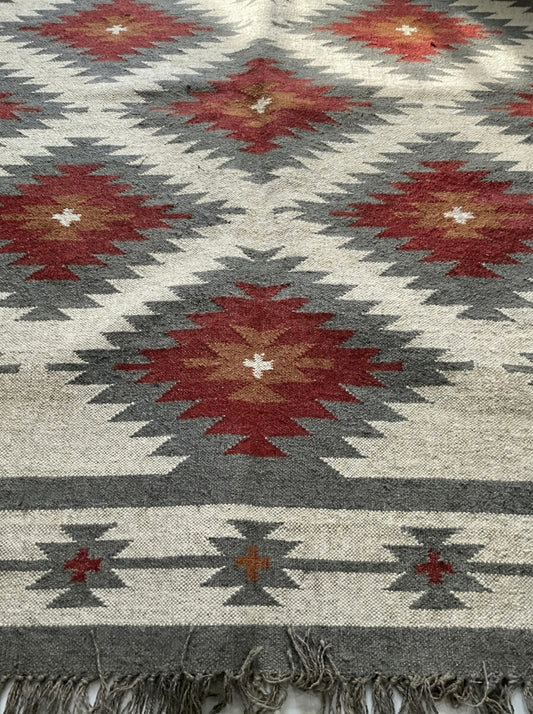Handwoven Jute Wool Rug(Equinox Collection)